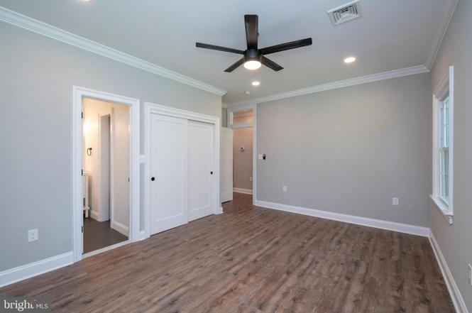 Chapel Ridge — interior living space and finishes, photo 35