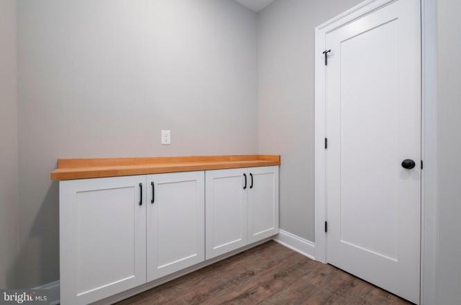 Chapel Ridge — interior living space and finishes, photo 38