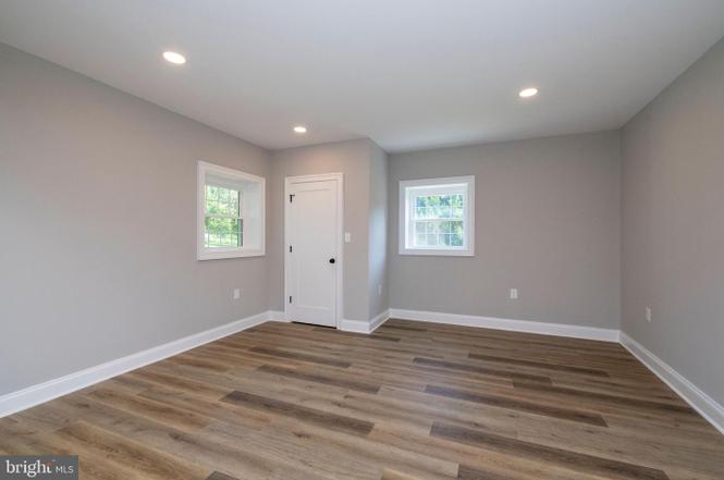 Chapel Ridge — interior living space and finishes, photo 46