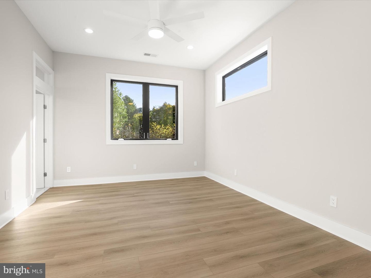 Manor Lane — interior space — photo 54