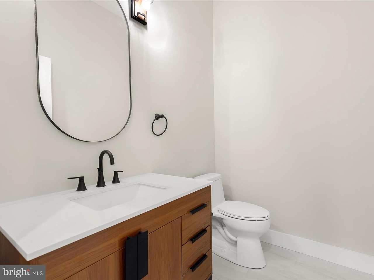Manor Lane — bathroom and fixtures — photo 63