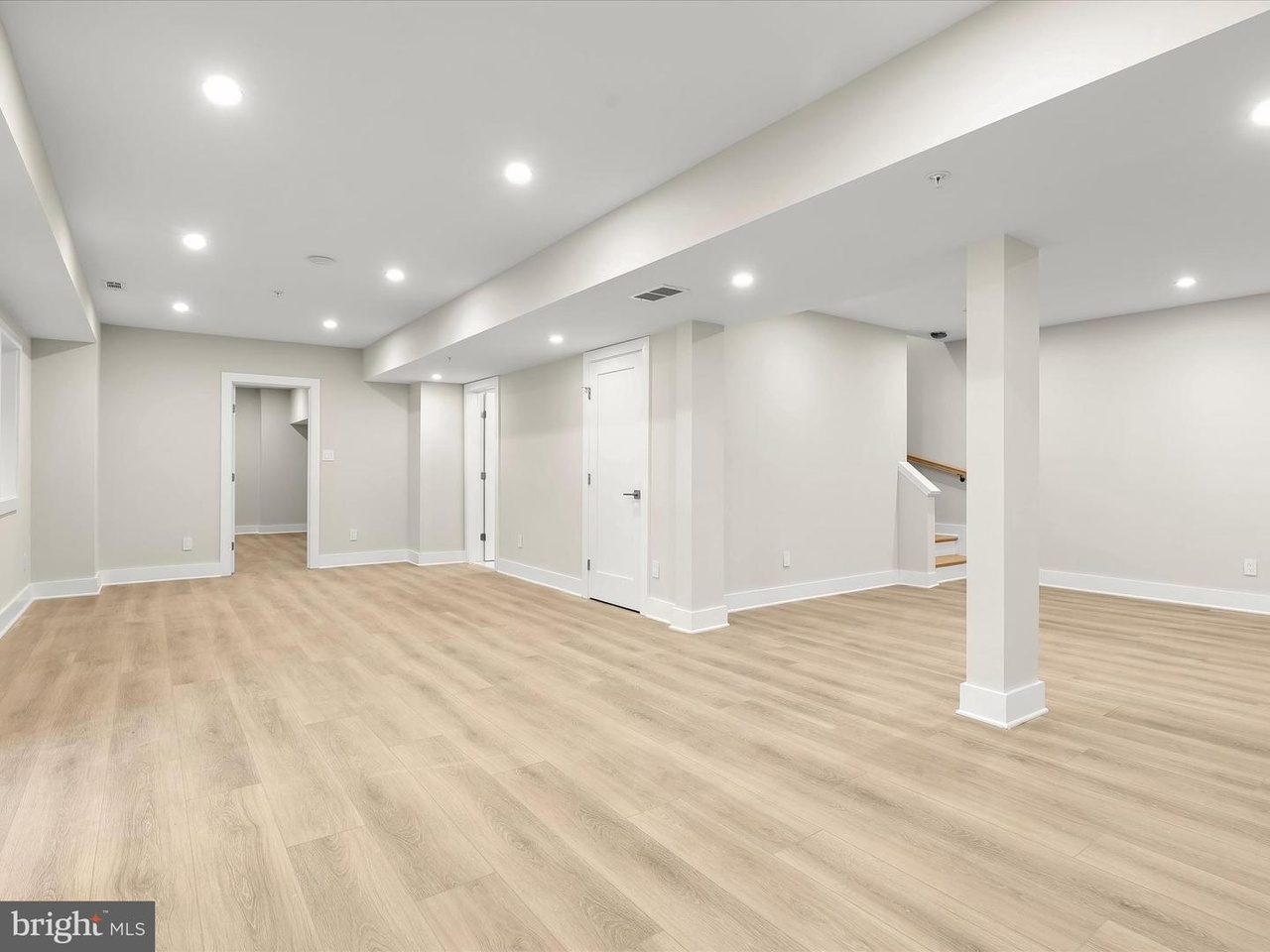 Manor Lane — interior space — photo 66